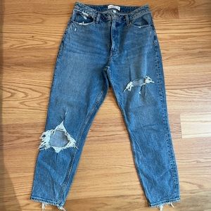 Abercrombie Curve Love Mom Jean, 30L, Medium wash
